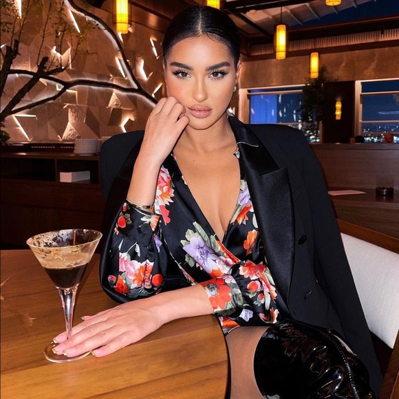 ZARA PRINTED SHOULDER PAD DRESS
MULTICOLORED - Picture 2 of 11